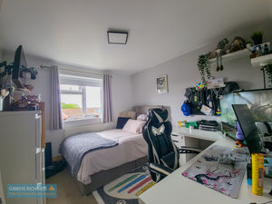 Bedroom- click for photo gallery